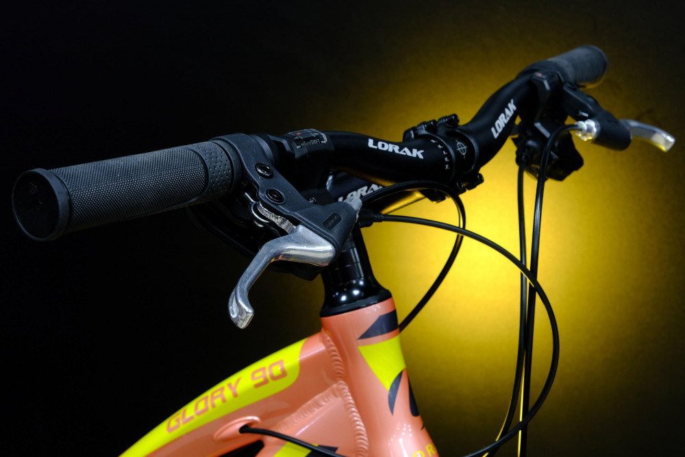 Lorak Glory 90 Персиковый рама 15 (на рост 141-160)