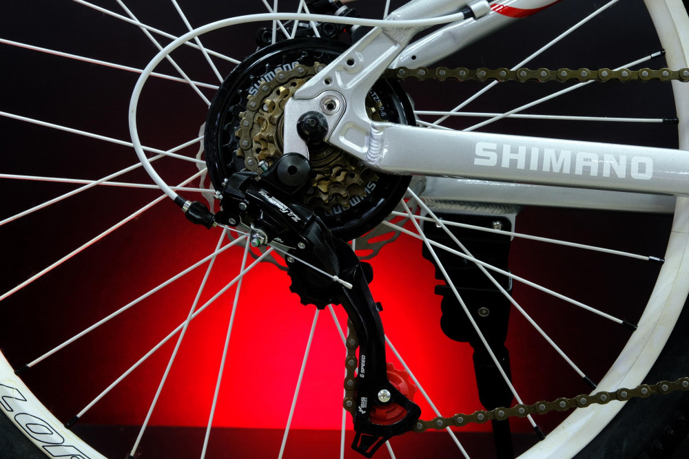 Lorak Shark 24 White Белый/Красный