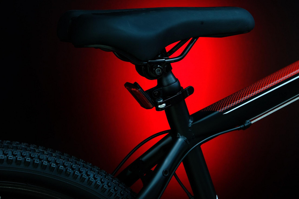 Heam Alpha 200 Матовый Чёрный/Красный рама 19 (на рост 171-182)