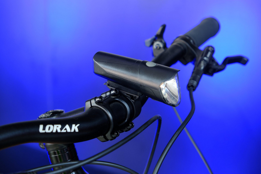 Фара передняя с USB зарядкой X-215, код 41658